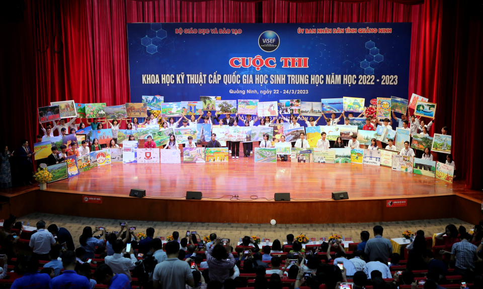 Khai mạc Cuộc thi khoa học, kỹ thuật cấp quốc gia học sinh trung học năm học 2022-2023
