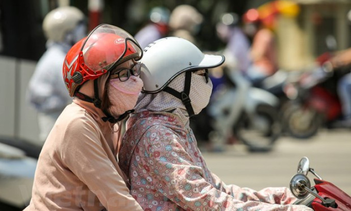 Bắc Bộ ngày nắng, có nơi nắng nóng, đêm có mưa