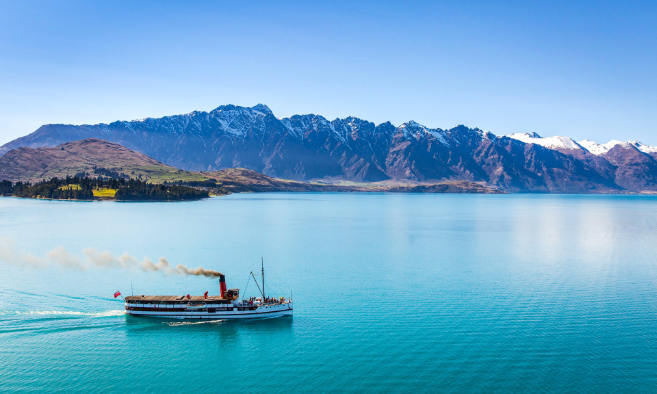 Cảnh sắc hồ Wakatipu, nơi phải tham quan khi tới New Zealand