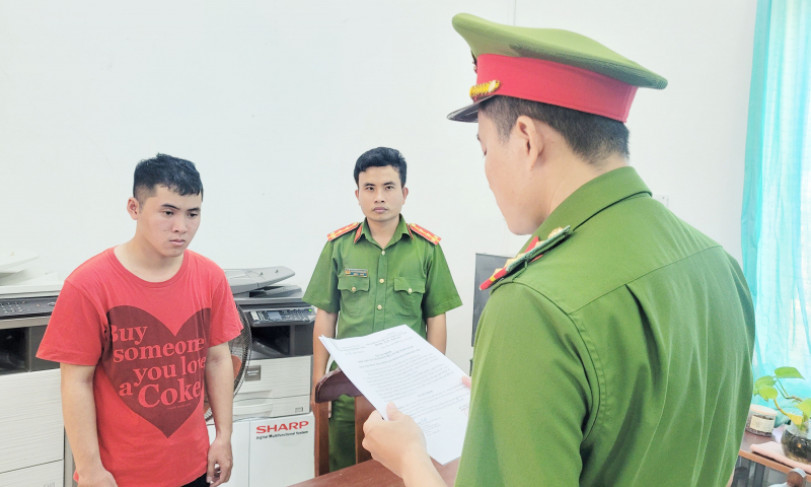 Nhân viên chuyển phát nhanh thu hộ công ty 300 triệu đồng rồi... bỏ túi