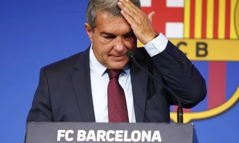 Barcelona lo chìm sâu trong khủng hoảng tài chính nếu bị cấm dự Cúp C1