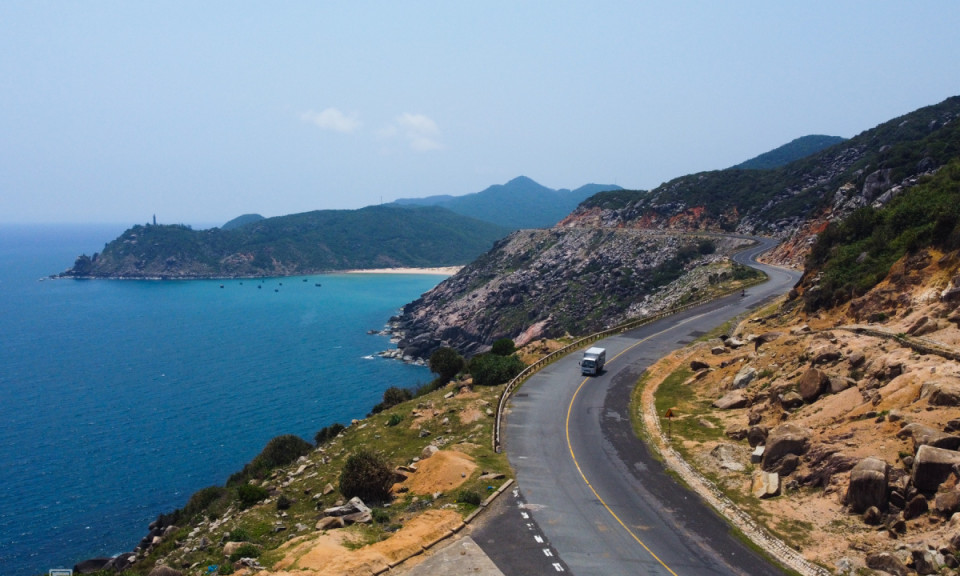 Đường 132 km ven biển giúp Phú Yên tăng tốc kinh tế