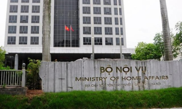 Hơn 10.000 cán bộ dôi dư sau sáp nhập