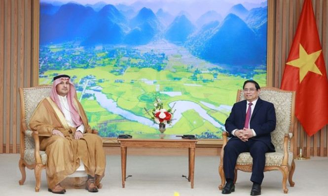 Thủ tướng Phạm Minh Chính tiếp Đại sứ Saudi Arabia tại Việt Nam