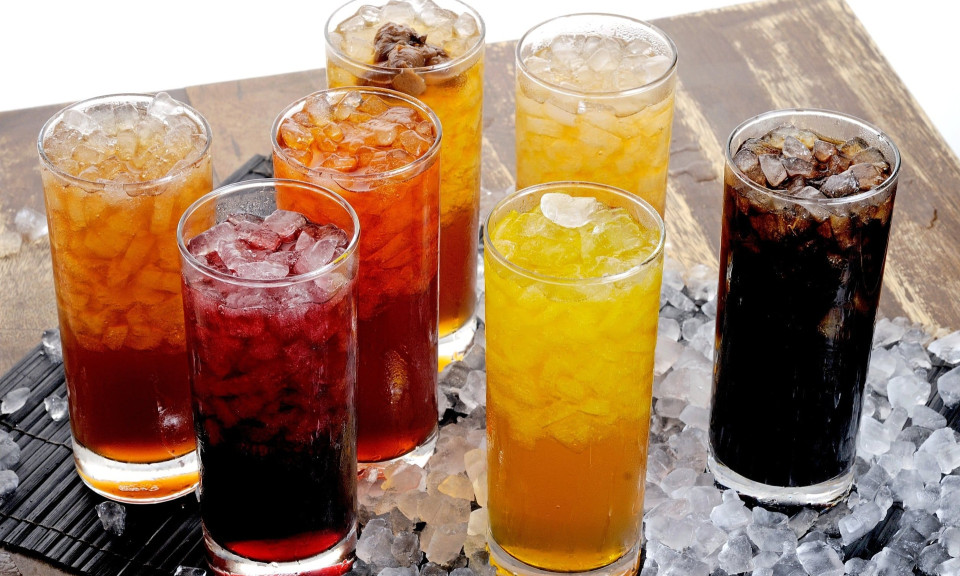 Những người nên tránh xa đồ uống có đường