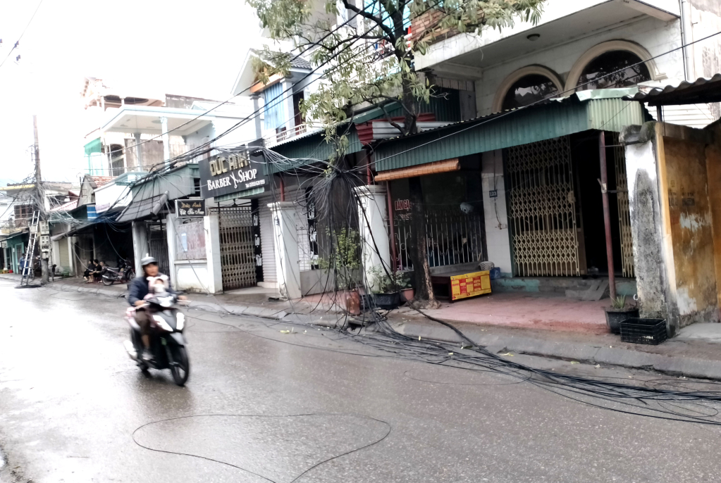 Sự cố gây mất điện nhiều giờ ở 2 khu phố Minh Tiến A và Bình Minh phường Cẩm Bình