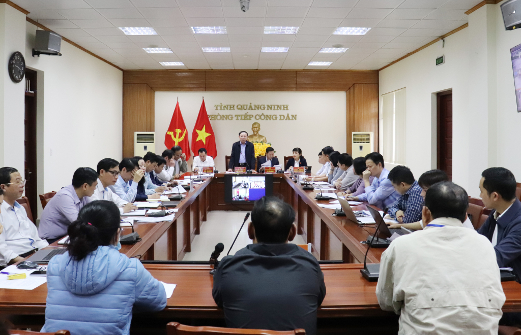Đồng chí Nguyễn Xuân Ký, Ủy viên Trung ương Đảng, Bí thư Tỉnh ủy, Chủ tịch HĐND tỉnh đã tiếp công dân thường kỳ tháng 3/2023. Ảnh: Thu Chung.