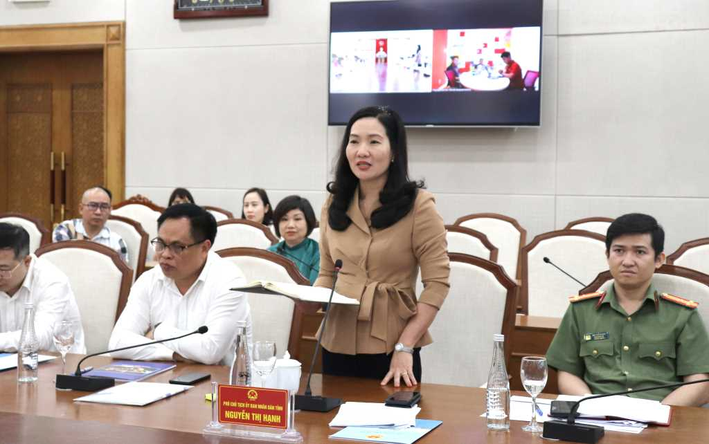 Vice Chairwoman of Quang Ninh People’s Committee, Nguyen Thi Hanh, spoke at the meeting.