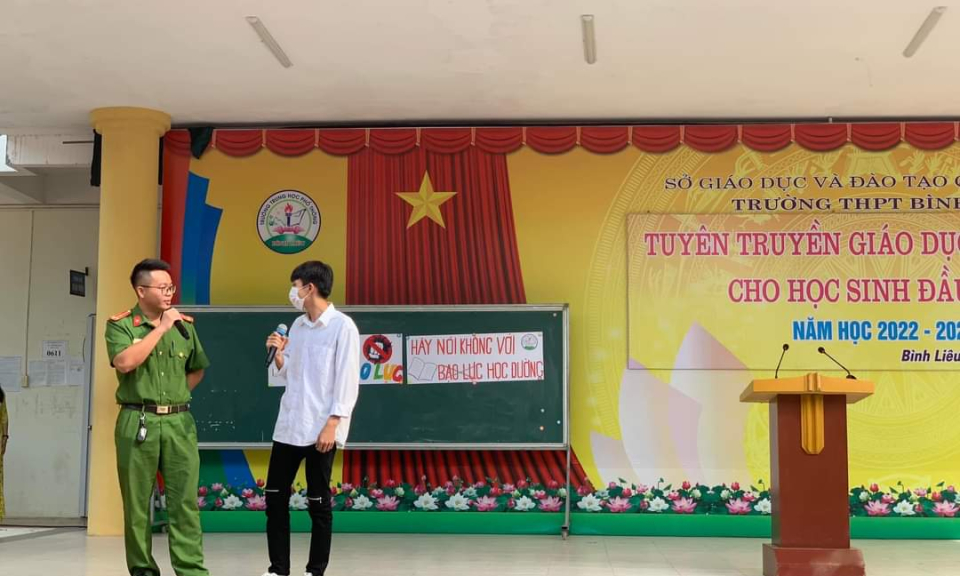 Đưa giáo dục pháp luật vào trường học