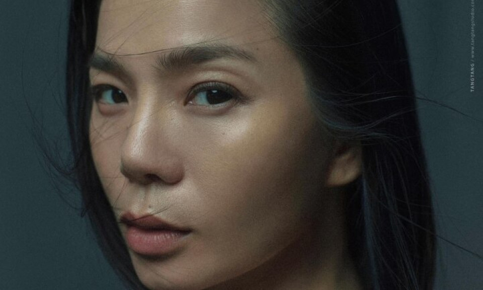 Lệ Quyên tung ảnh mặt mộc, tuyên bố rũ bỏ hết gánh nặng ngôi sao