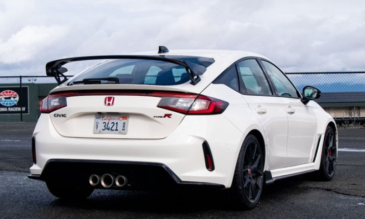 Honda tạm ngừng bán Civic Type R 2023