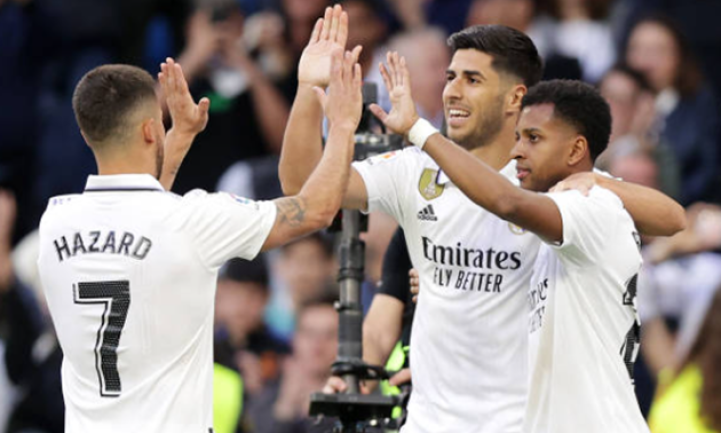 Benzema lập hattrick, Real Madrid nhấn chìm đối thủ