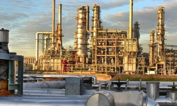 Một loạt quốc gia OPEC+ tuyên bố tự nguyện cắt giảm sản lượng dầu mỏ
