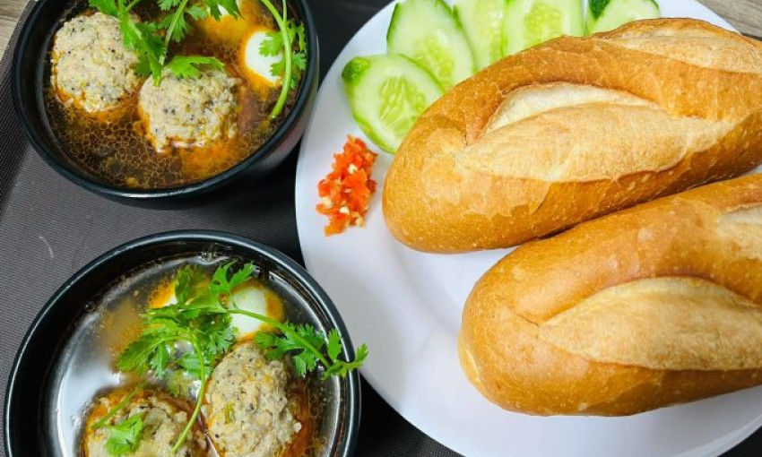 Six top destinations in Vietnam to enjoy banh mi: Booking.com
