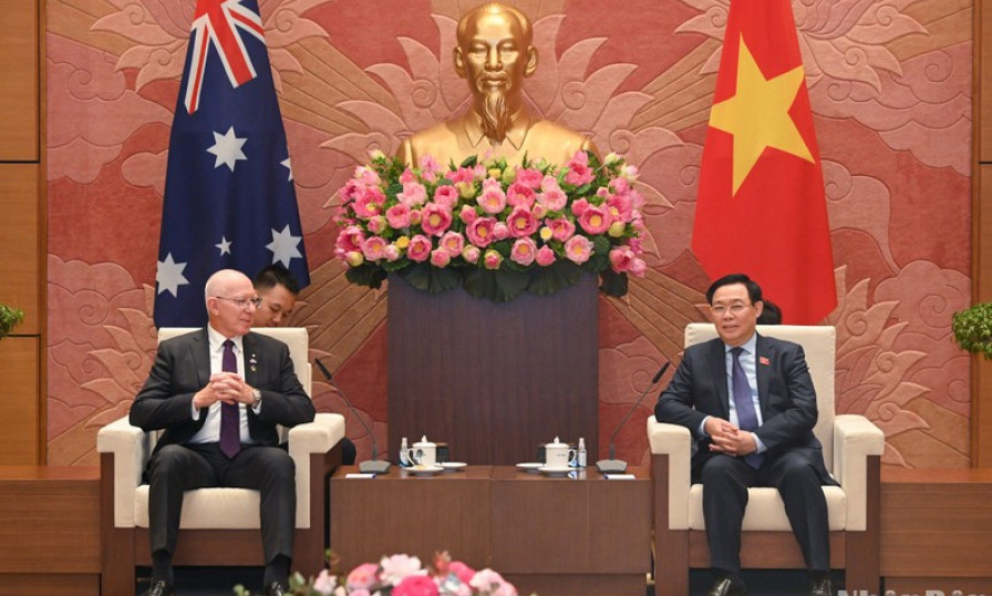 Chủ tịch Quốc hội Vương Đình Huệ hội kiến Toàn quyền Australia