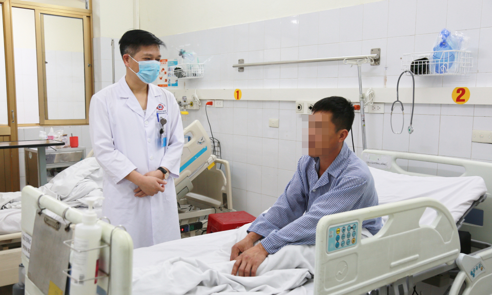 Cứu sống bệnh nhân biến chứng ngừng tim, ngừng thở do ngộ độc so biển