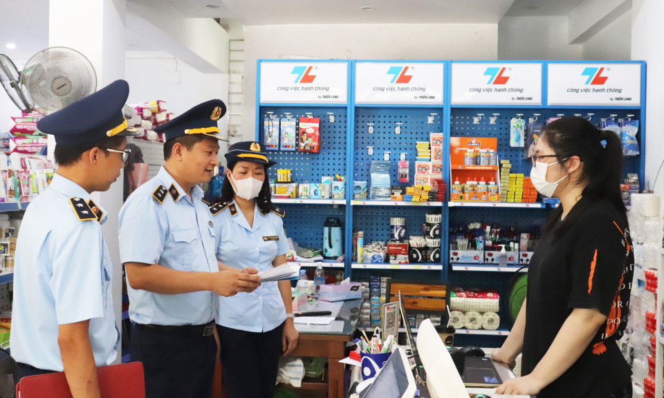 Đội QLTT số 5: Tăng cường kiểm soát thị trường dịp nghỉ lễ