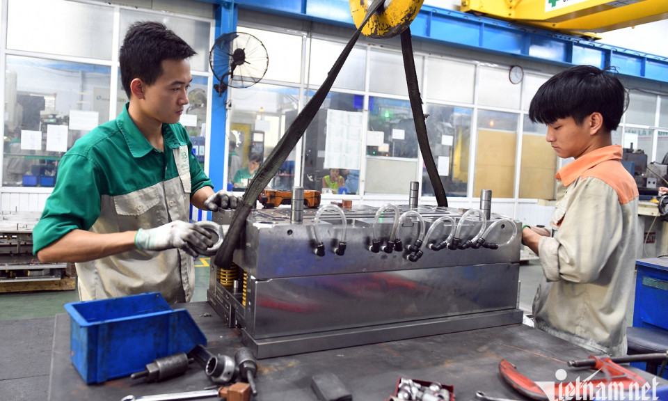 Thu nhập lao động làm công hưởng lương tăng 204 nghìn đồng, lên 7,9 triệu/tháng
