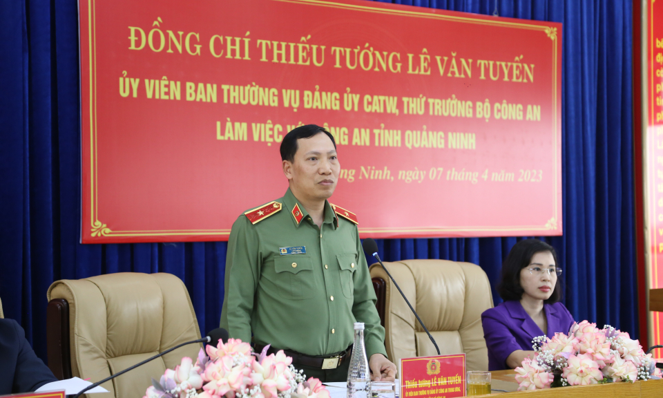 Thiếu tướng Lê Văn Tuyến, Thứ trưởng Bộ Công an, làm việc với Công an tỉnh Quảng Ninh