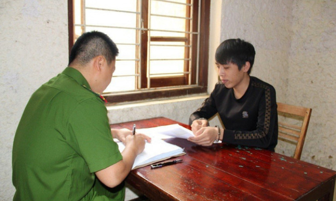 Lừa hàng chục nạn nhân mua vé máy bay rẻ qua mạng
