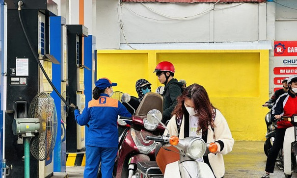 Giá xăng dầu sẽ tăng mạnh vào ngày mai?