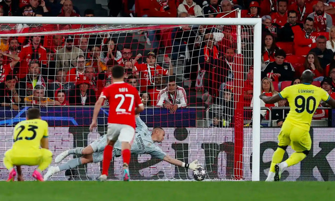 Inter chiếm ưu thế ở tứ kết Champions League