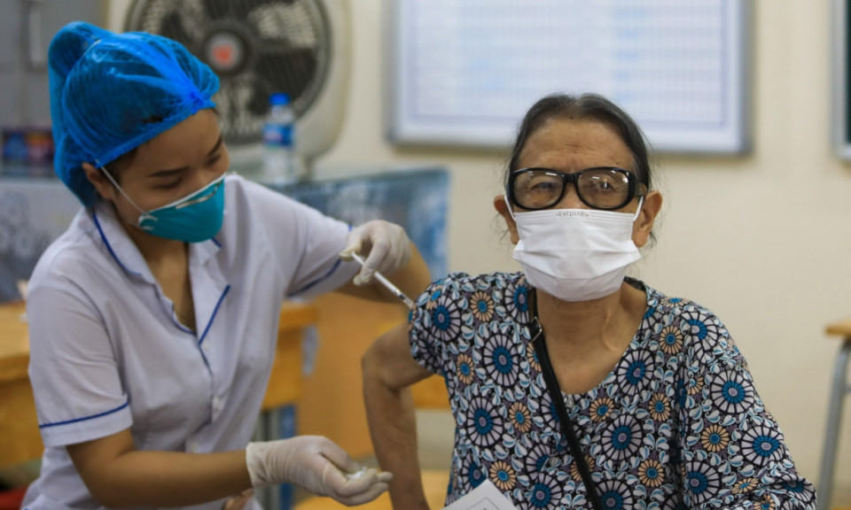 Ca COVID-19 và bệnh nhân nặng tăng, cần làm gì để phòng chống dịch?