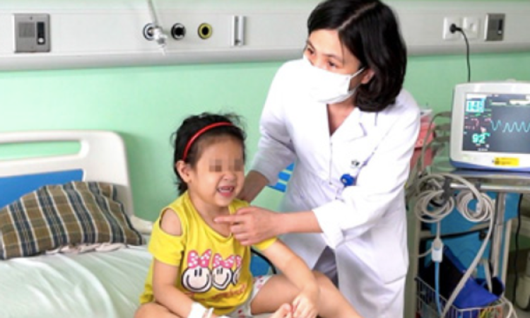 Nồm ẩm, nhiều trẻ nhập viện cấp cứu vì lên cơn hen nặng