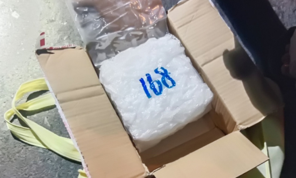 Nhận 3 triệu tiền công để vận chuyển gần 1kg ma túy