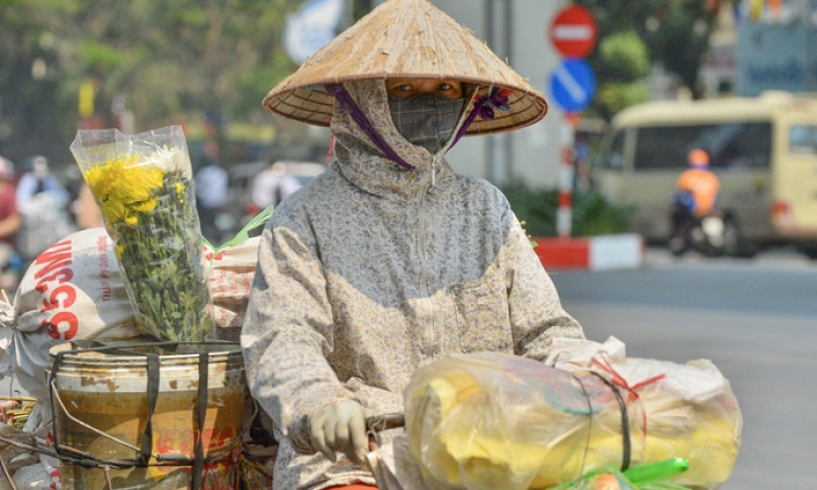 Hôm nay miền Bắc chấm dứt nồm ẩm, tuần tới nắng nóng