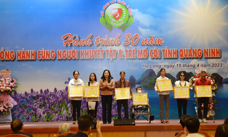 30 năm nâng đỡ những mảnh đời khuyết tật, mồ côi