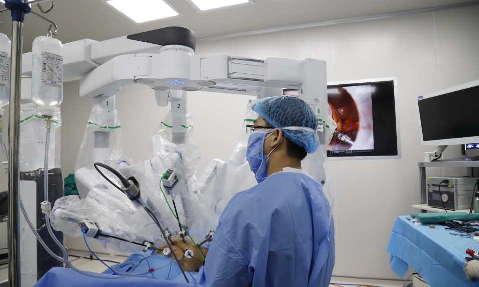 Bãi bỏ 3 Thông tư về đấu thầu trang thiết bị y tế; kinh doanh dược liệu; sữa học đường...