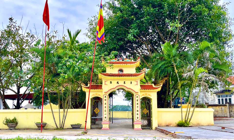 Di tích lịch sử đình Quất Đông 