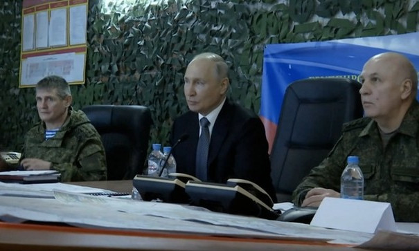 Tổng thống Nga Putin bất ngờ thăm sở chỉ huy quân sự ở hai vùng mới sáp nhập