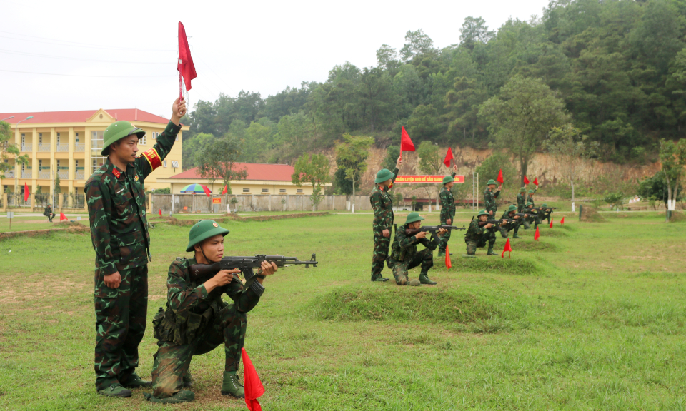 Huấn luyện chiến sĩ mới ở Trung đoàn 244