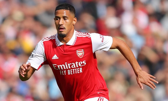 Arsenal đón cú hích Saliba