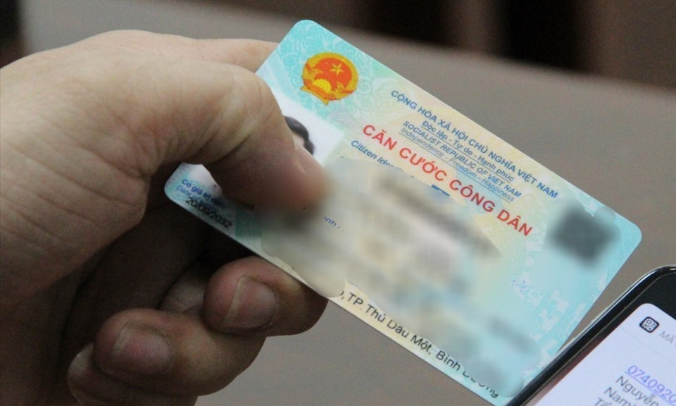 Chờ hướng dẫn để thí điểm bằng lái xe tích hợp tài khoản định danh điện tử