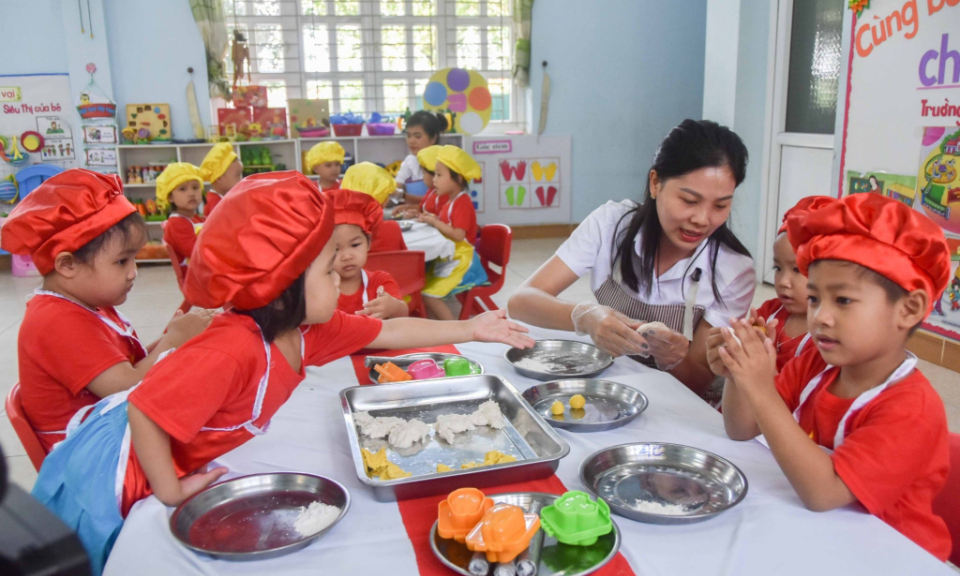 Khát vọng phát triển kinh tế và nâng cao đời sống người dân