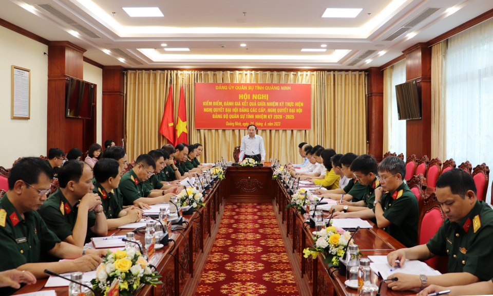 Xây dựng nền quốc phòng toàn dân vững mạnh, khu vực phòng thủ tỉnh vững chắc
