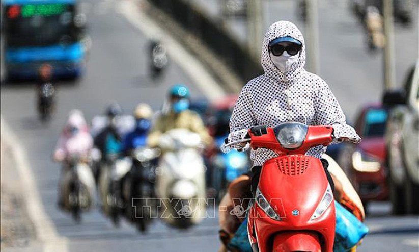 Đông Bắc Bộ có mây, ngày nắng, có nơi nắng nóng