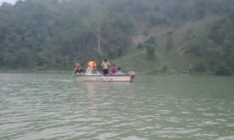 Một mình cứu 4 người đuối nước trên sông