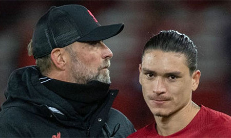 Klopp giải thích lý do cắt suất đá chính của Nunez