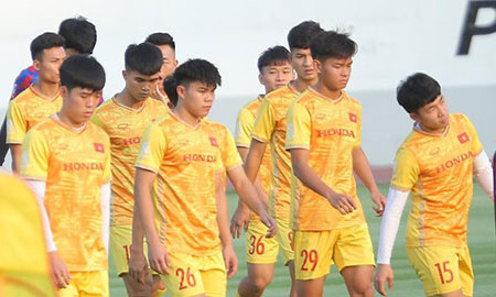 U22 Việt Nam rút gọn danh sách dự SEA Games 2023: Tiền vệ HAGL bất ngờ bị gạch tên