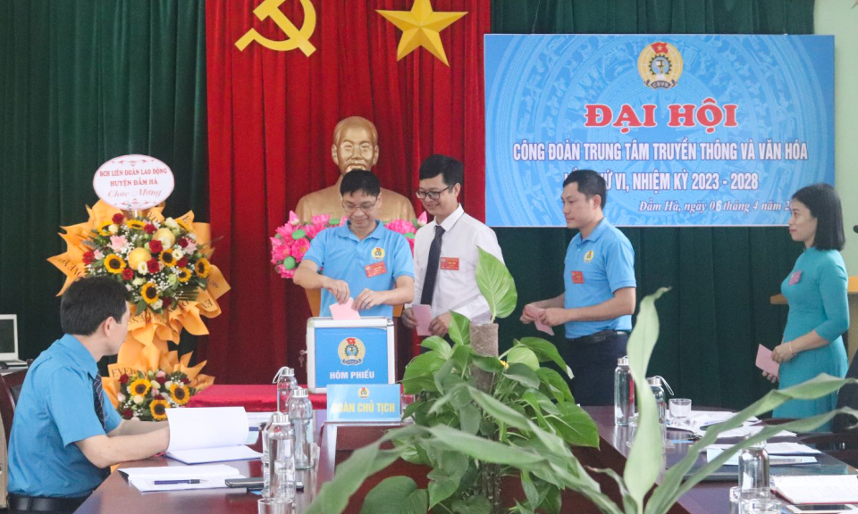 Đầm Hà: Đảm bảo tiến độ tổ chức đại hội công đoàn các cấp