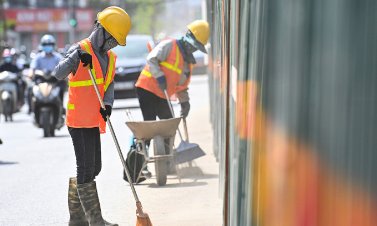 Northern Vietnam sizzles at almost 41 degrees Celsius