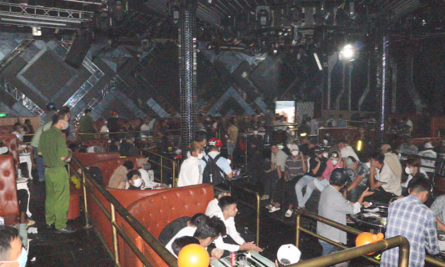 Phát hiện 56 thanh niên dương tính với ma túy trong quán Beer Club