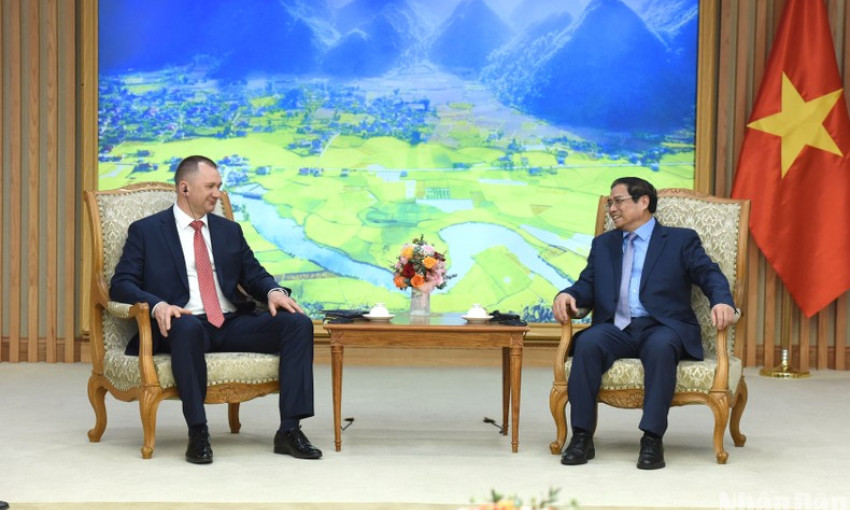 Việt Nam luôn coi trọng phát triển quan hệ hữu nghị và hợp tác nhiều mặt với Belarus