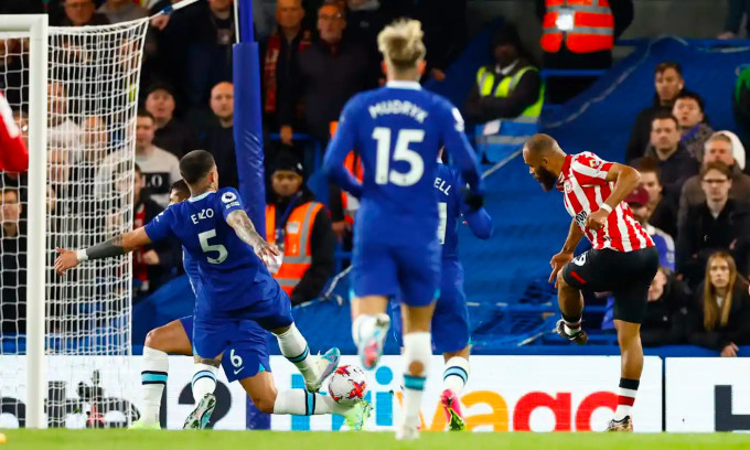Chelsea thua trận thứ năm liên tiếp