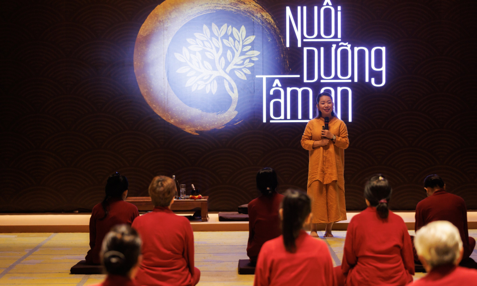 Prudential tri ân khách hàng với hành trình cân bằng thân tâm tại vùng đất Yên Tử