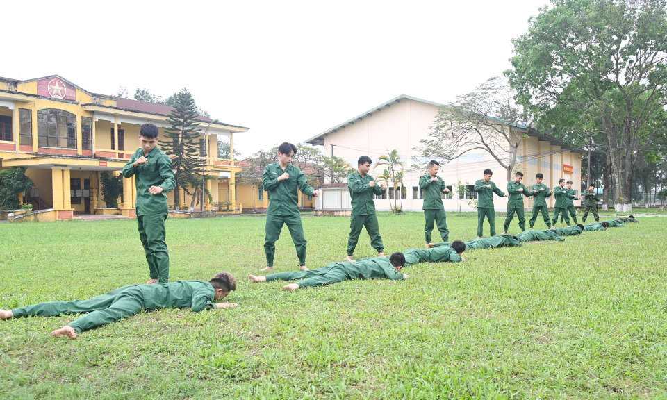 Bộ Chỉ huy quân sự tỉnh Quảng Ninh huấn luyện lực lượng dự bị động viên năm 2023